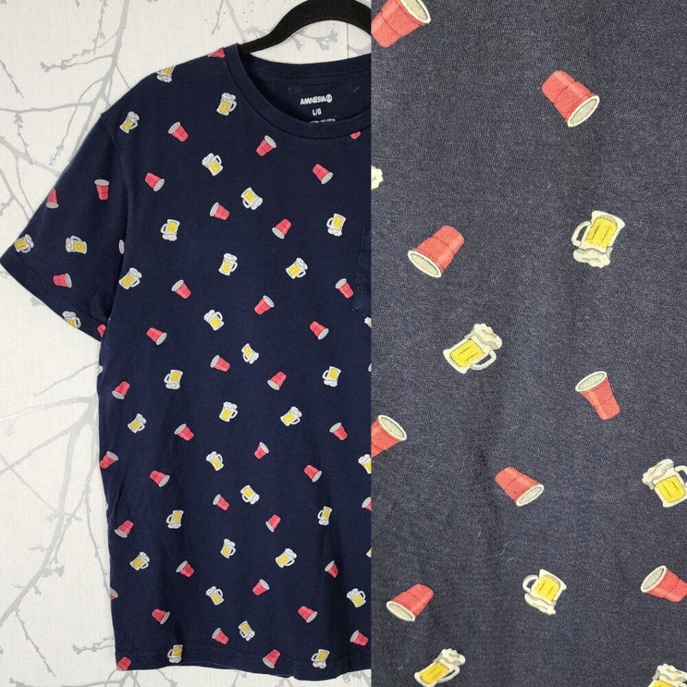 Amnesia Navy Beer Mugs Drinks Print Cotton Crewneck T-Shirt